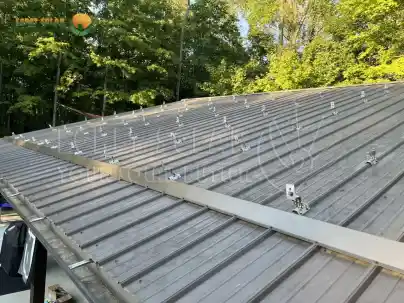 Adjustable Trapezoidal Clamp for Solar Panel Mount