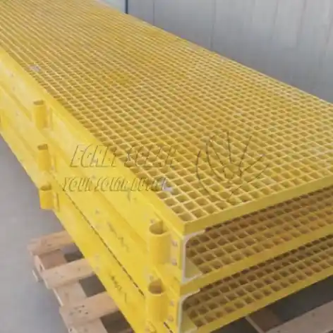 Solar alligator anti-skid walkway